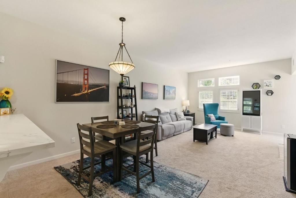 Image 5 of property listing at 633 Swallowtail Court, Brisbane, CA 94005