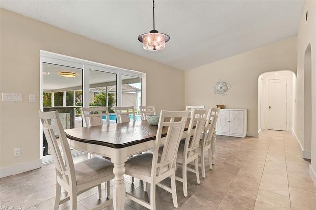 404 SW 53rd TER, Cape Coral, FL 33914