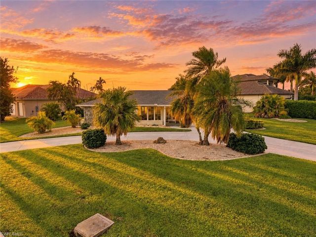 404 SW 53rd TER, Cape Coral, FL 33914