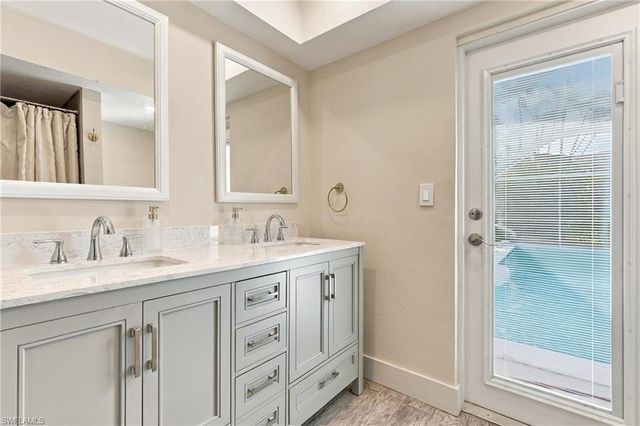 404 SW 53rd TER, Cape Coral, FL 33914