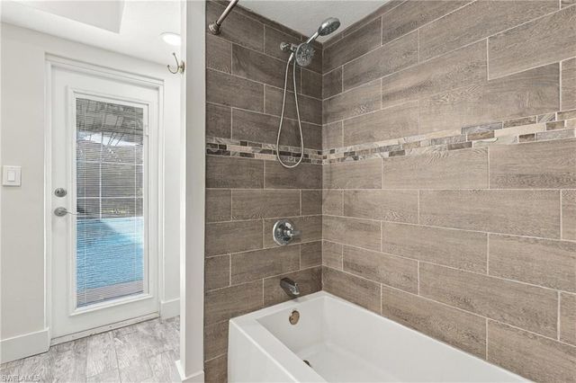 404 SW 53rd TER, Cape Coral, FL 33914