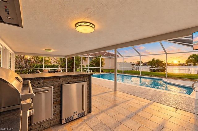 404 SW 53rd TER, Cape Coral, FL 33914