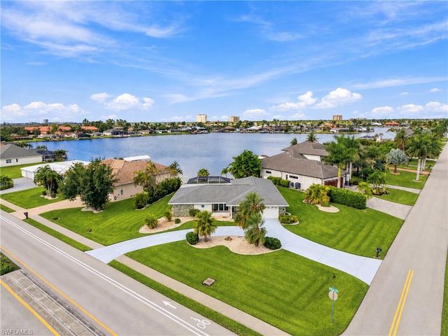 404 SW 53rd TER, Cape Coral, FL 33914