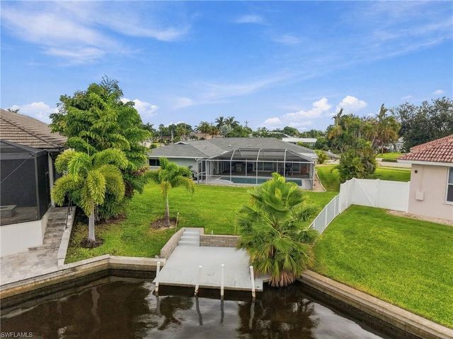 404 SW 53rd TER, Cape Coral, FL 33914