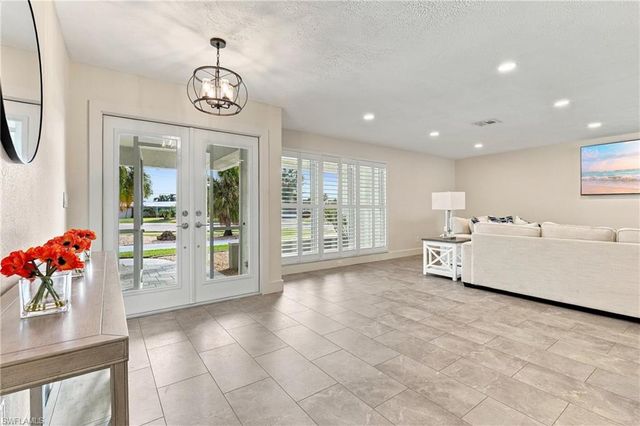 404 SW 53rd TER, Cape Coral, FL 33914