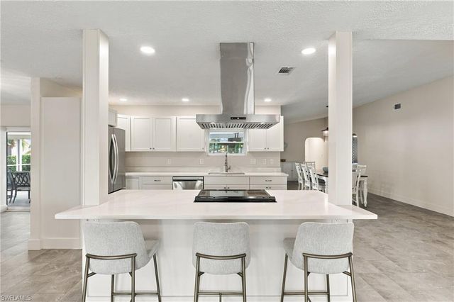404 SW 53rd TER, Cape Coral, FL 33914