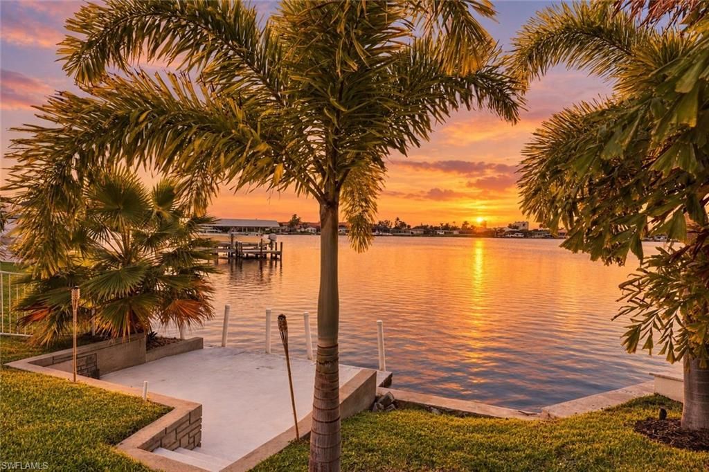 404 SW 53rd TER, Cape Coral, FL 33914