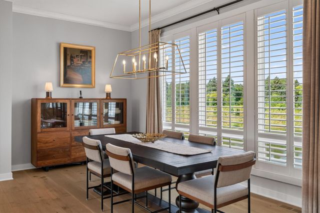 37 Summit Farm Lane, White Bear Lake, MN 55110