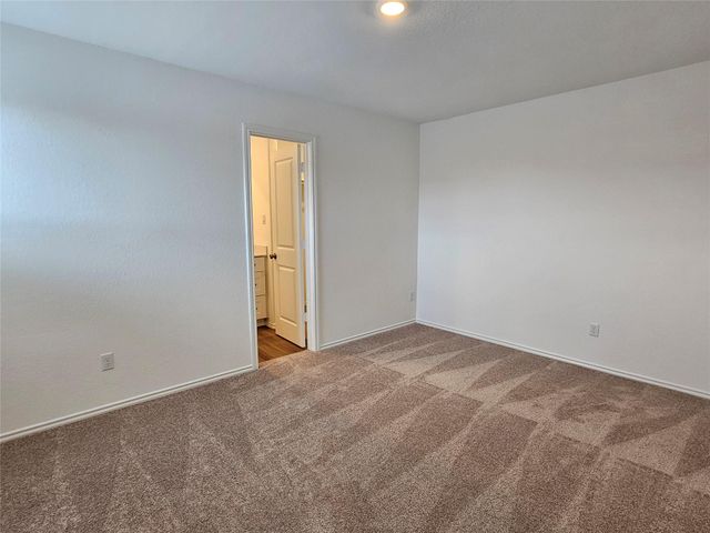 704 Commander Abbott DR, Jarrell, TX 76537