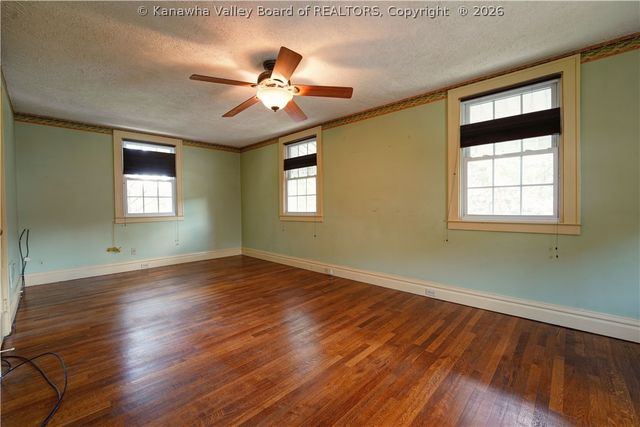 305 Swarthmore Avenue, Charleston, WV 25302