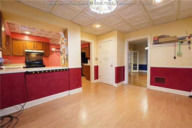 305 Swarthmore Avenue, Charleston, WV 25302