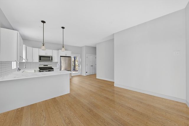 3 Walley Street, Boston, MA 02128