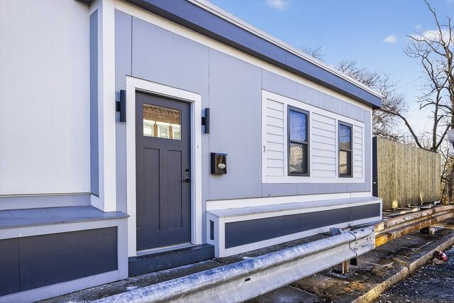 3 Walley Street, Boston, MA 02128