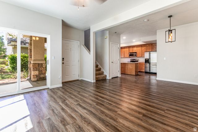 7142 S KRISTILYN LN, West Jordan, UT 84084