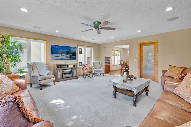 343 Pierce Street NE, Minneapolis, MN 55413