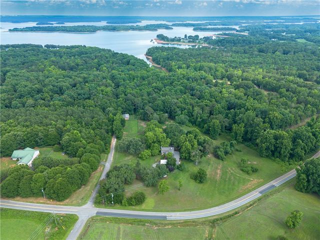 200 Chenault Road, Townville, SC 29689