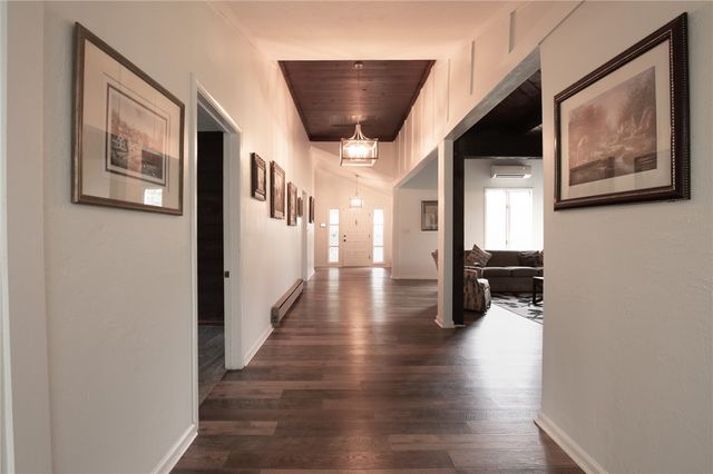 200 Chenault Road, Townville, SC 29689
