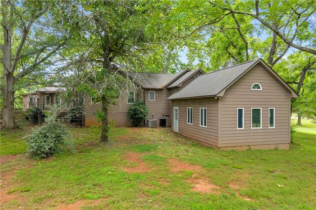 200 Chenault Road, Townville, SC 29689
