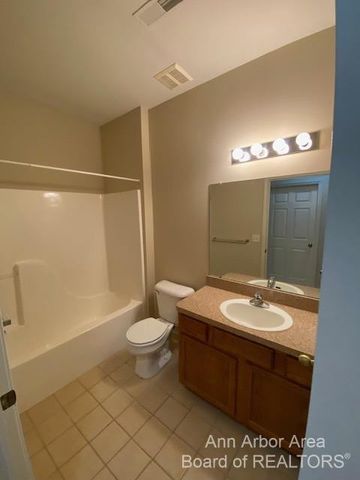 3254 Primrose Lane, Ypsilanti, MI 48197