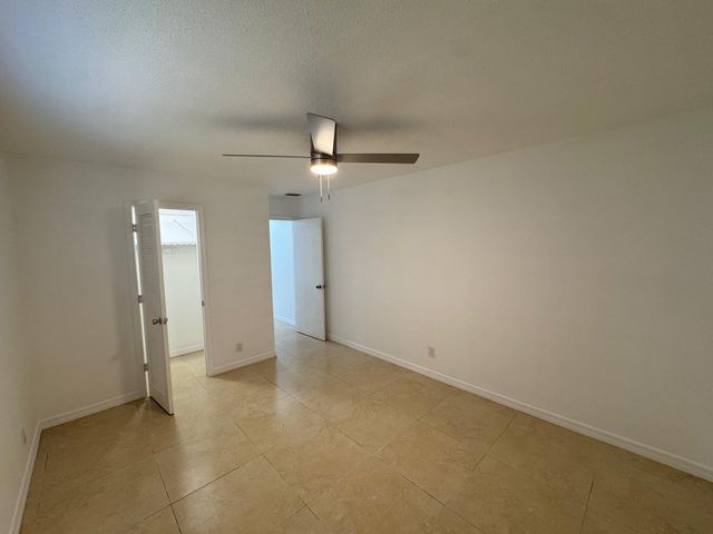 4717 NW 49TH Place, Tamarac, FL 33319