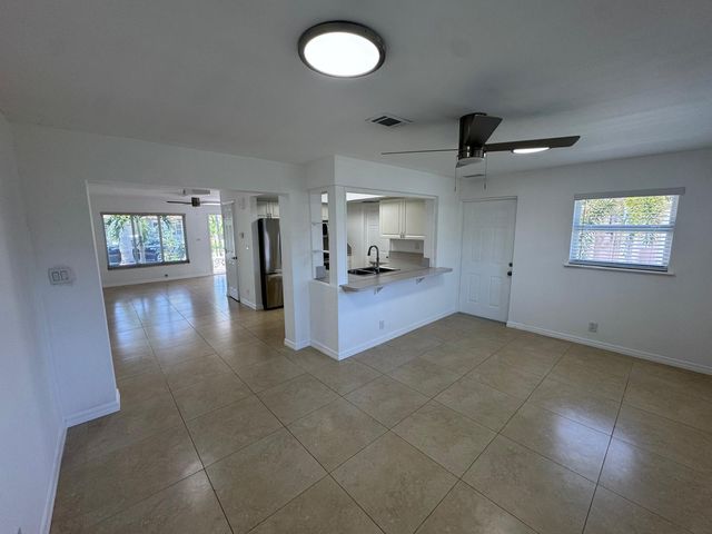 4717 NW 49TH Place, Tamarac, FL 33319