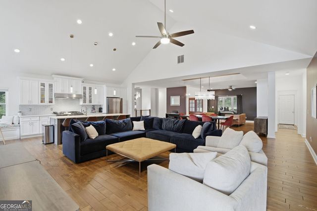 5384 Harris Circle, Dunwoody, GA 30338