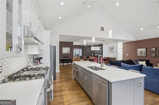 5384 Harris Circle, Dunwoody, GA 30338
