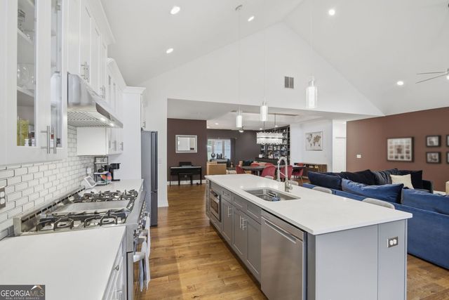 5384 Harris Circle, Dunwoody, GA 30338