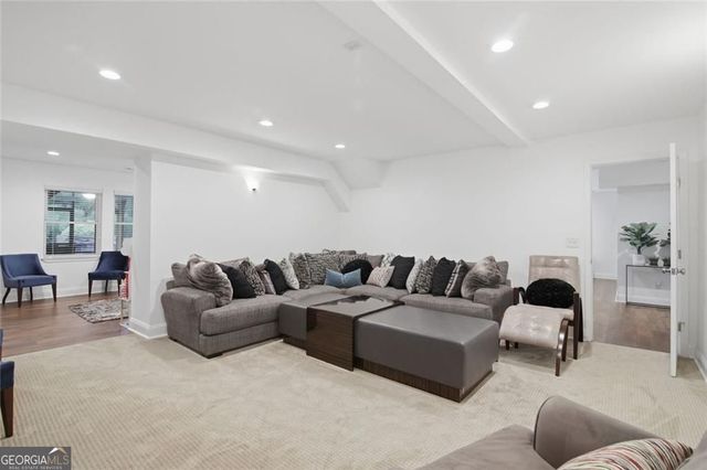 5384 Harris Circle, Dunwoody, GA 30338