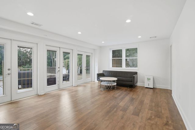 5384 Harris Circle, Dunwoody, GA 30338