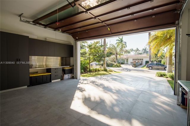 128 Fiesta Way, Fort Lauderdale, FL 33301