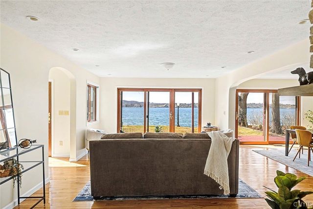 2761 East Lake Road, Skaneateles, NY 13152