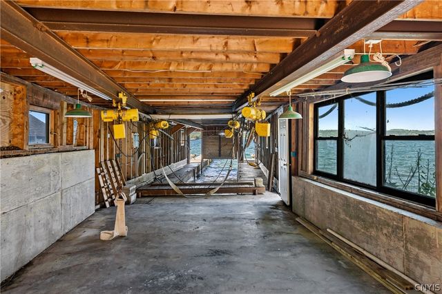 2761 East Lake Road, Skaneateles, NY 13152