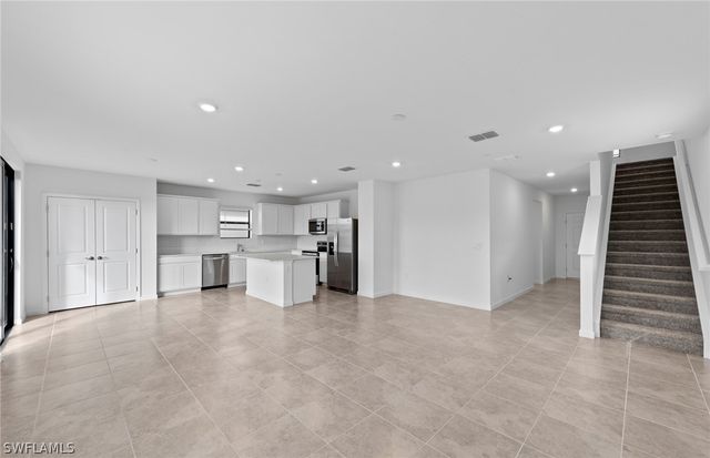 1028 Caloosa Breeze DR, Labelle, FL 33935