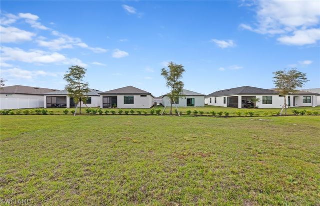 1028 Caloosa Breeze DR, Labelle, FL 33935