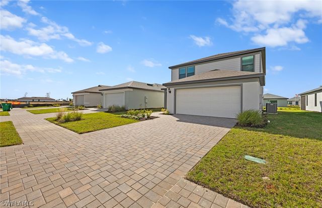 1028 Caloosa Breeze DR, Labelle, FL 33935