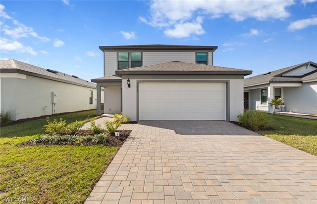 1028 Caloosa Breeze DR, Labelle, FL 33935