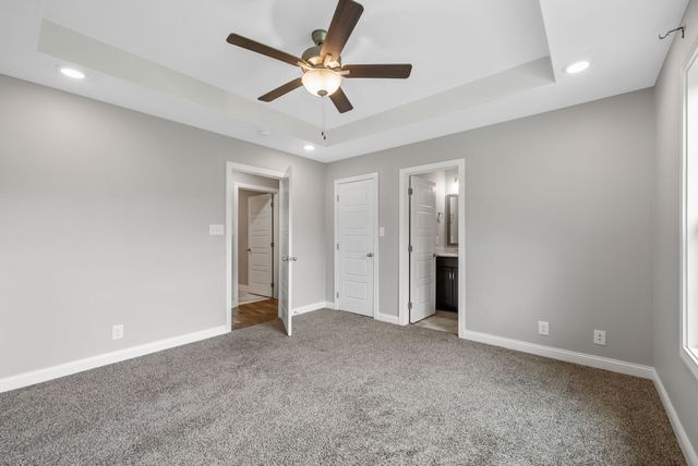 401 Irish Hills Dr, Clarksville, TN 37042