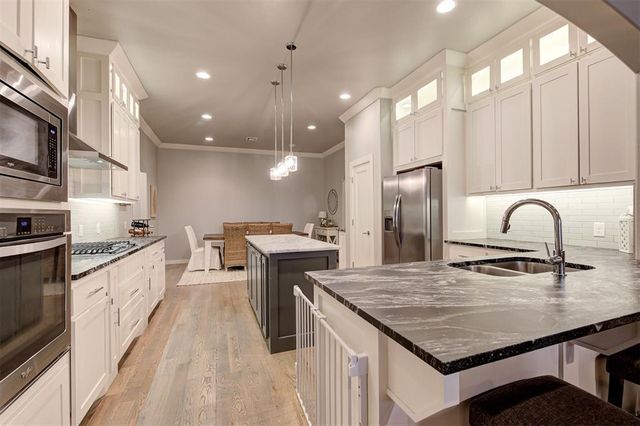 1313 Atalon Drive, Moore, OK 73160