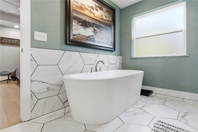 17 Mawnan Circle, Bella Vista, AR 72714