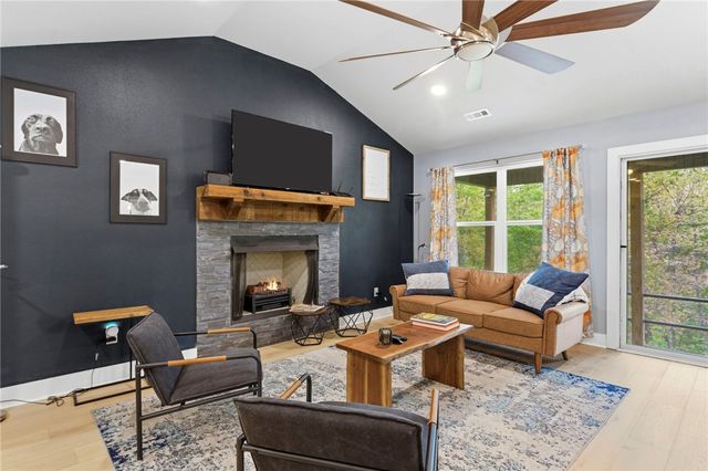 17 Mawnan Circle, Bella Vista, AR 72714