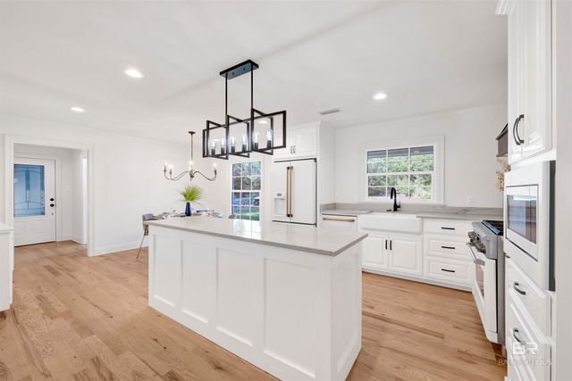 1104 Captain O'Neal Drive, Daphne, AL 36526