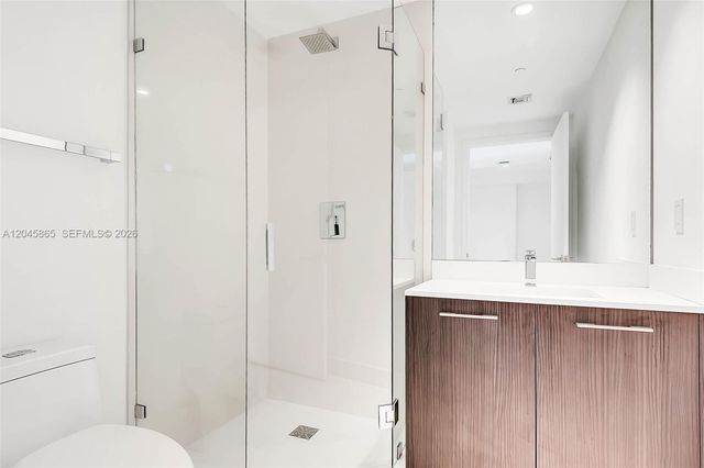 55 SW 9th Street 3104, Miami, FL 33130