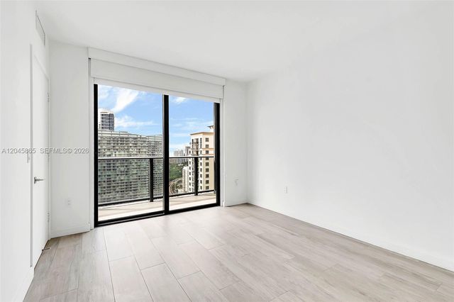 55 SW 9th Street 3104, Miami, FL 33130