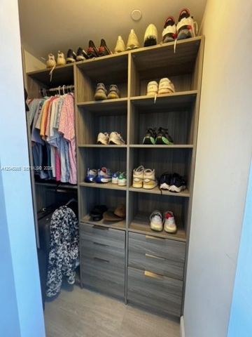55 SW 9th Street 3104, Miami, FL 33130