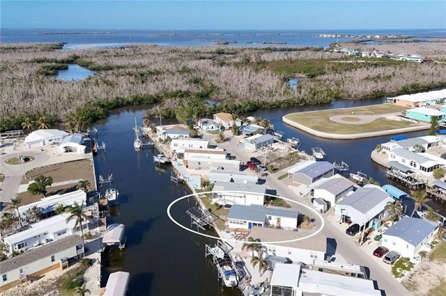 3893 Dewberry LN, St. James City, FL 33956