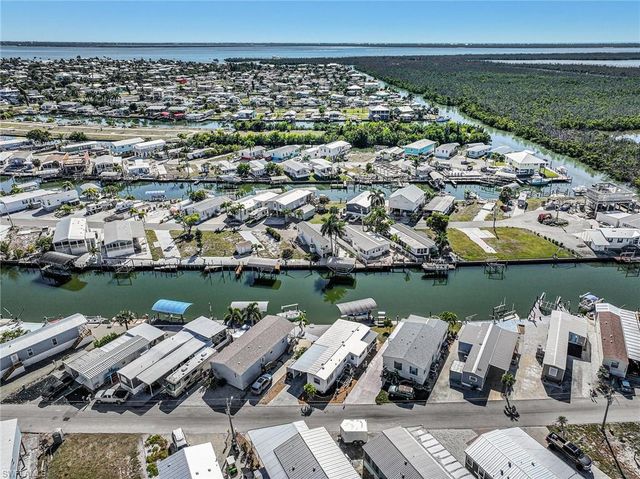 3893 Dewberry LN, St. James City, FL 33956