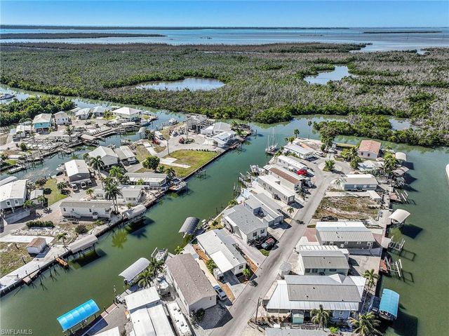 3893 Dewberry LN, St. James City, FL 33956