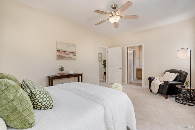 154 Piper Ln, Sonoma, CA 95476