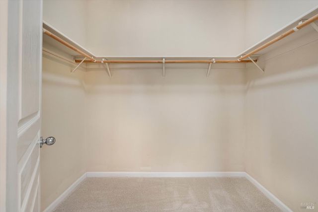 154 Piper Ln, Sonoma, CA 95476